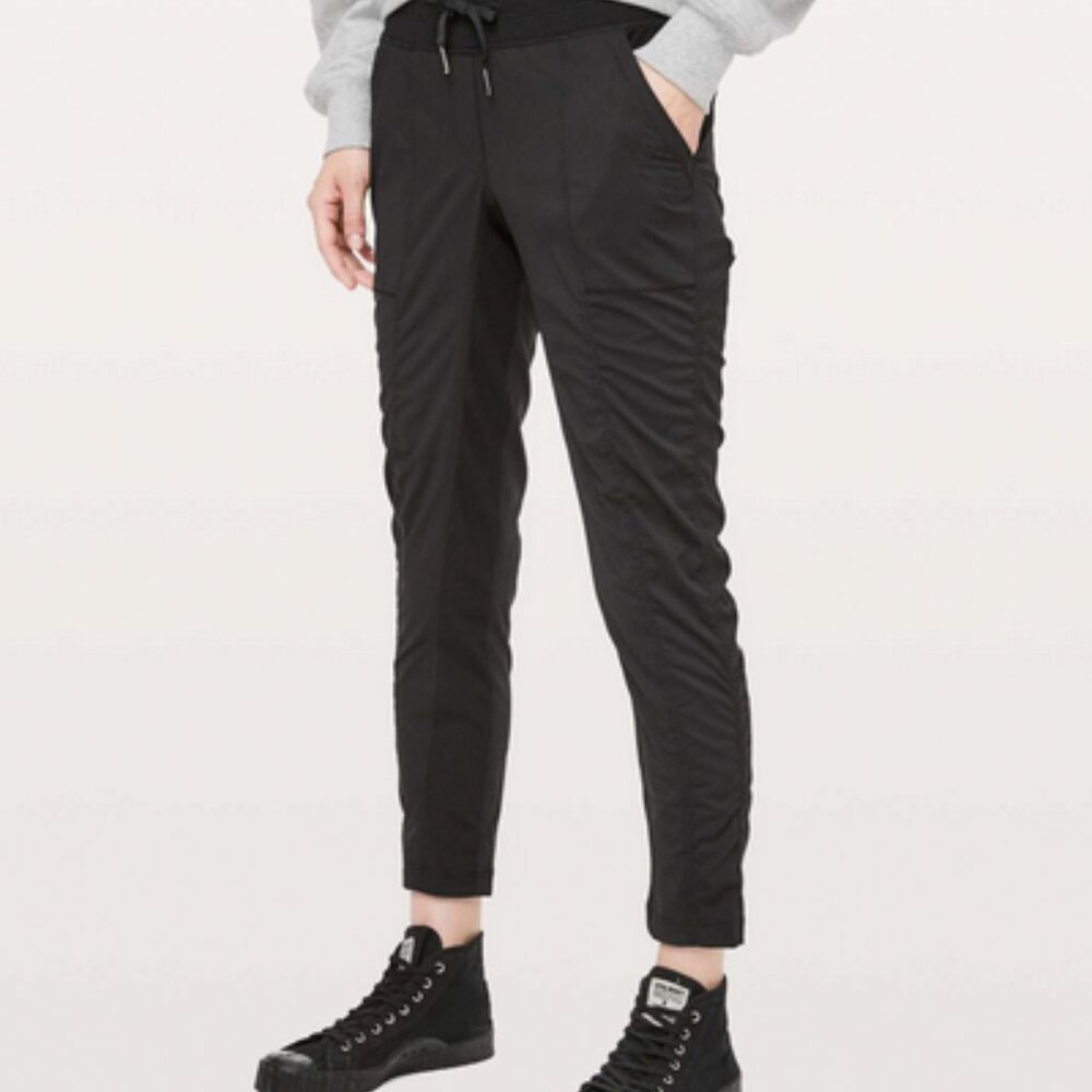 NWT Street to Studio Pants II *unlined, size 6 Lululemon